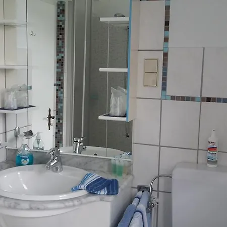 Kuchenbecker Apartment *